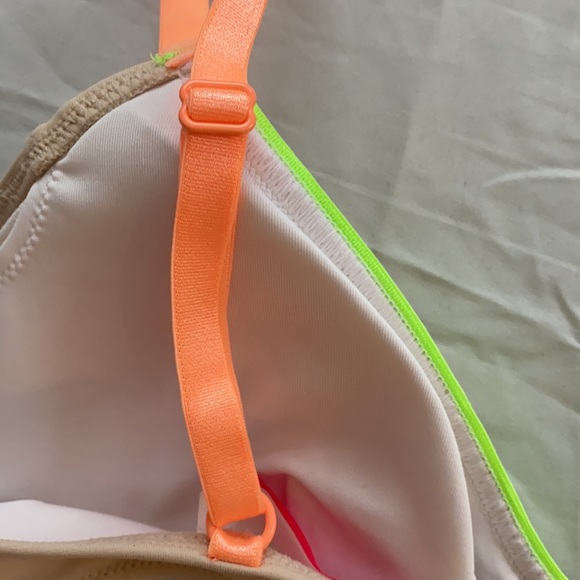 NWOT Victoria’s Secret Swim Top M - Picture 5 of 7